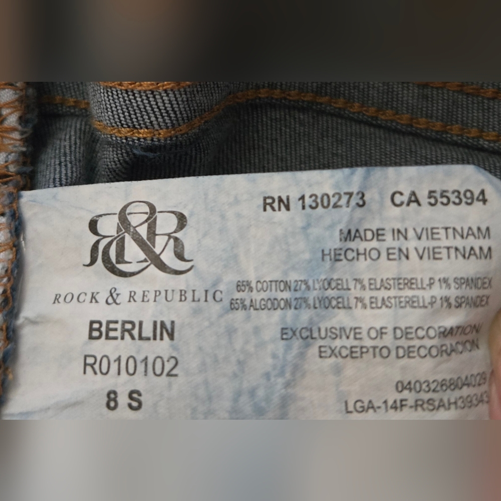 Rock & Republic Jeans Sz 8 Slim Dark Wash Euc - Picture 5 of 8